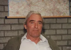 Frans van der Pol, de grondlegger van het palletbedrijf in 1989 n.a.v. een interview in het vakblad Primeur. Inmiddels bestaat het bedrijf 3 generaties en de vierde staat in de kinderschoenen.